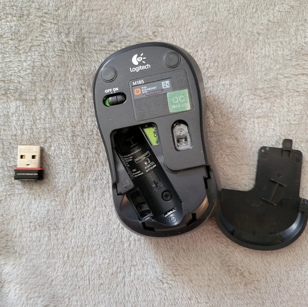 Logitech Silver Wireless Mouse Great For Smaller Hands Left Or Right Hand